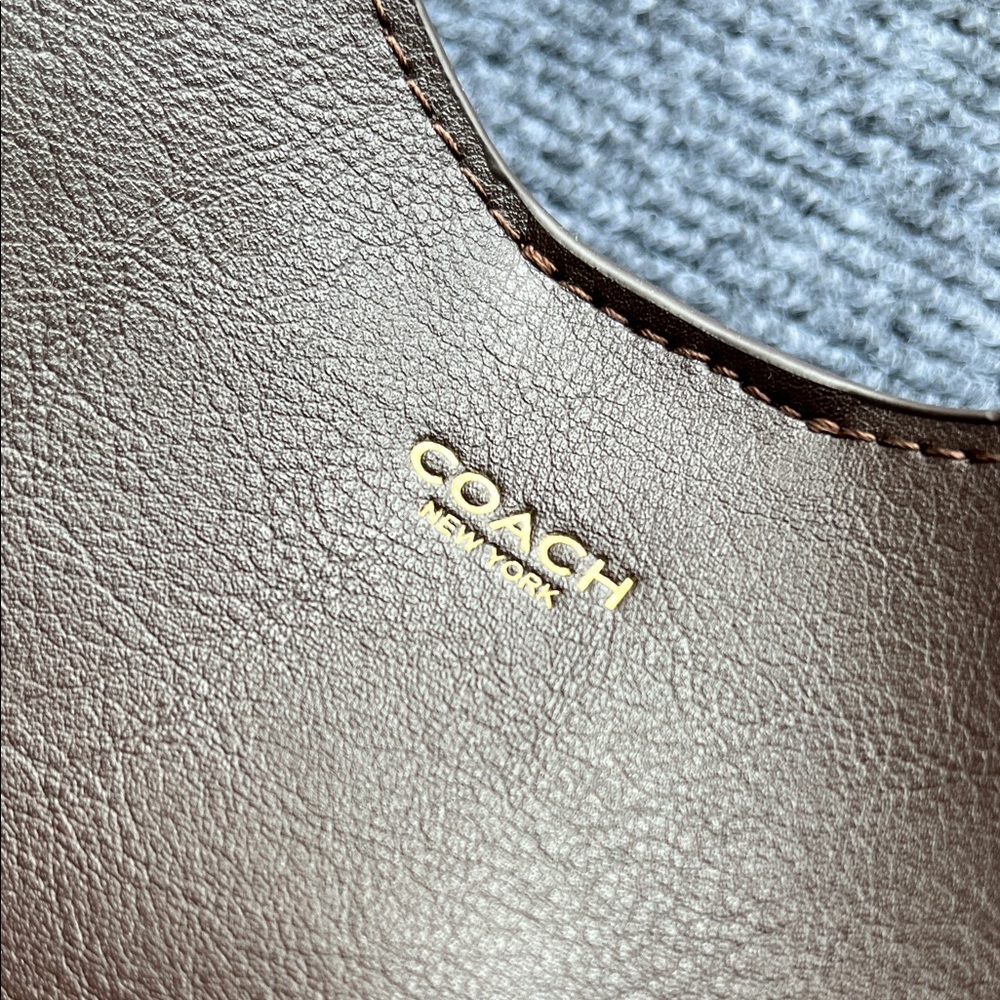 COACH Maple Leather Shoulder Bag - Picture 3 of 6